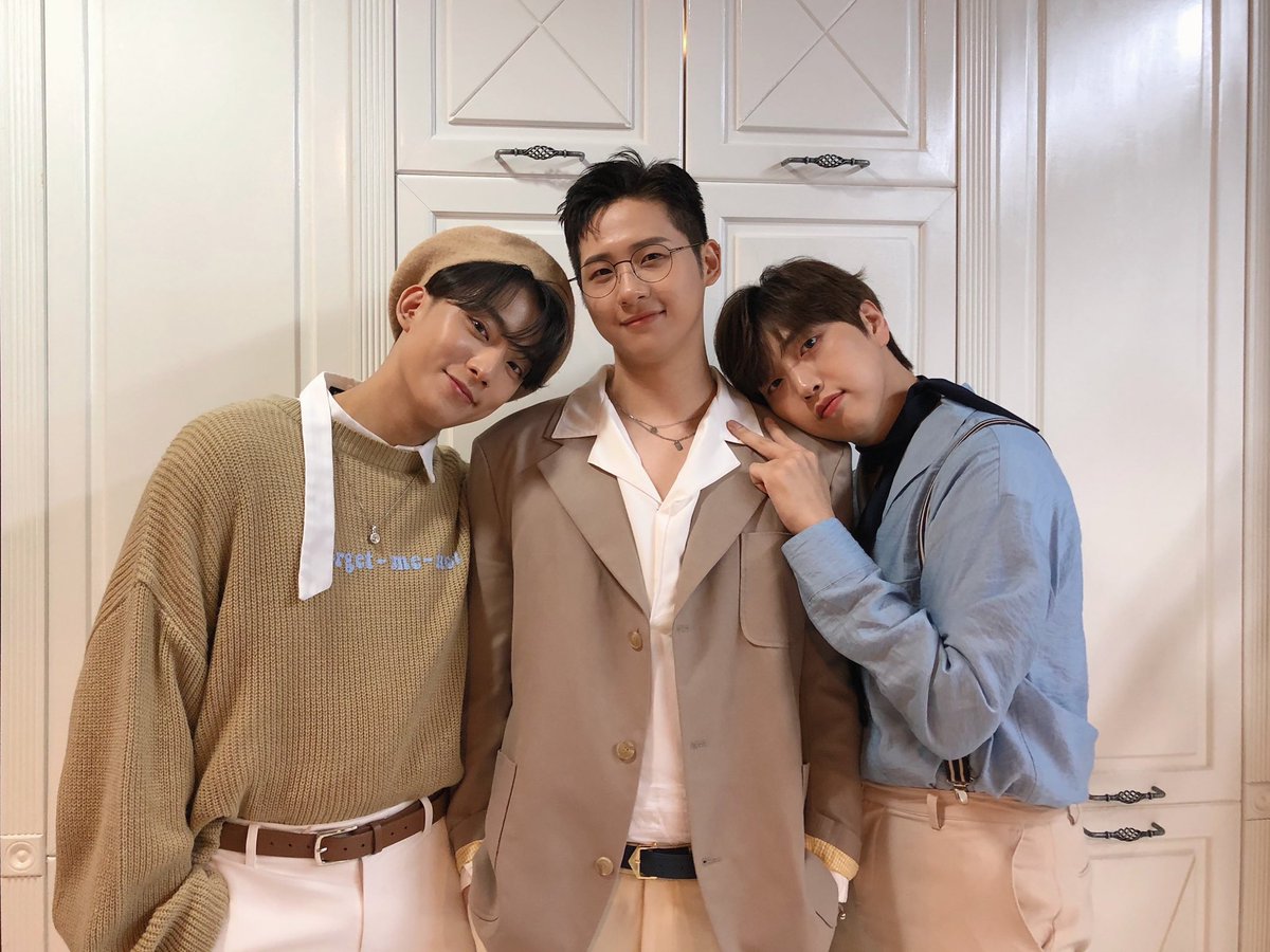 _B1A4OFFICIAL's tweet photo. B1A4❤️BANA
⠀
#CNU #SANDEUL #GONGCHAN https://t.co/QpcolQvxCr