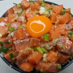 箸が止まらなくなってしまう!？「至福のネギガラサーモン丼」の作り方!