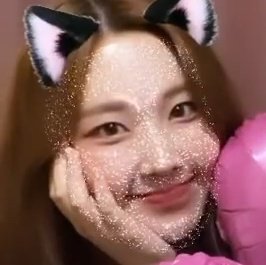 happy birthday bb, you are very precious and special to the merries! 💗
#HappyNayunDay <a href="/MMLD_Official/">모모랜드_MOMOLAND</a> #나윤아_스물네번째_생일축하해 #모모랜드