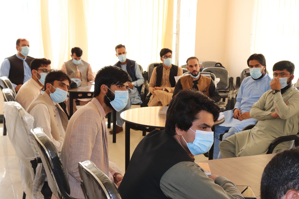 HEDP_Official's tweet photo. لوګر د لوړو زده کړو مؤسسې استادانو ته د (OBE-SCL) ترعنوان لاندې ورکشاپ پیل شو.

یاد ورکشاپ د لوړو زده کړو وزارت پراختیایي پروګرام (#HEDP) لخوا، لوګر د لوړو زده کړو مؤسسې (۲۵) تنو نوو مقرر شوو استادانو ته، د دغه علمي بنسټ د مسلکي پراختیا مرکز (#PDC) په تالار کې پیل شو. https://t.co/kjop8fd54D