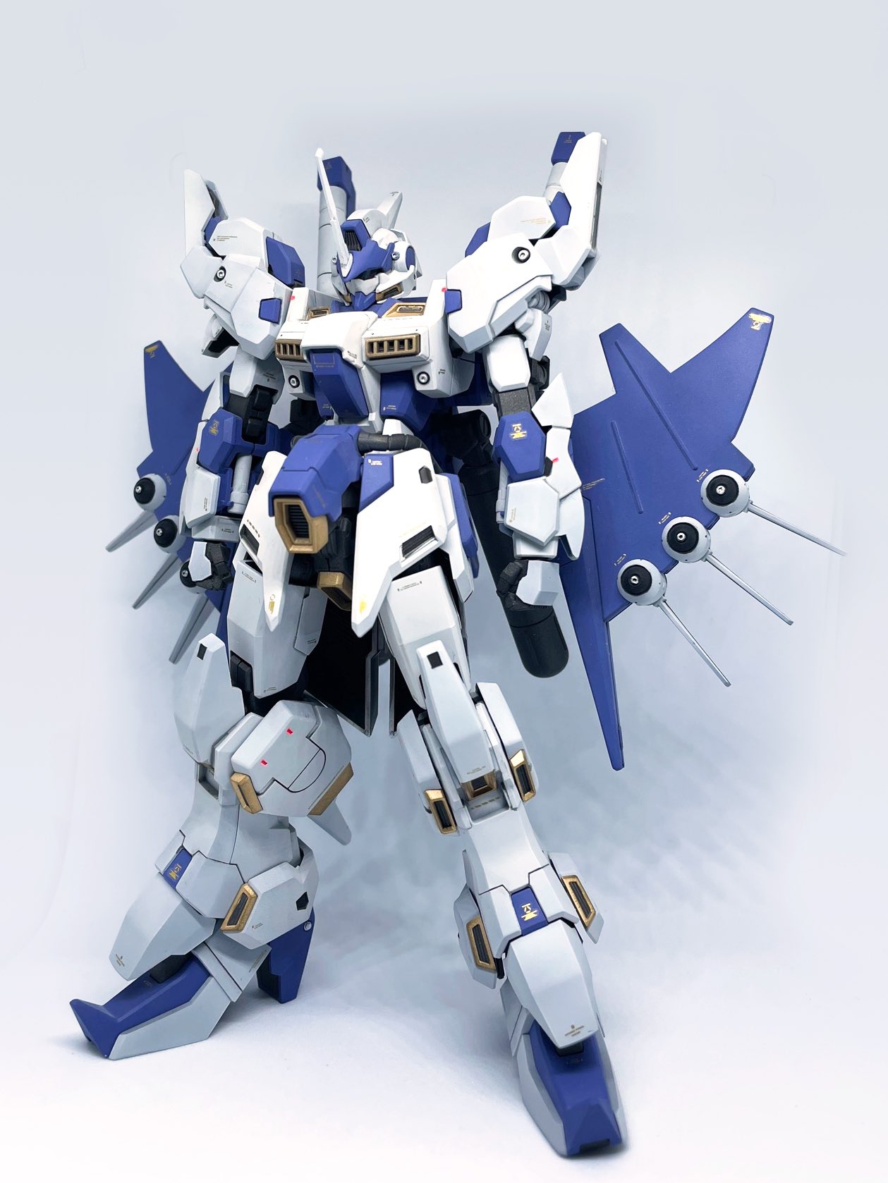 Shito シトtheスタンダード Hguc トーリスリッター改造 Todesritter 死の騎士 めちゃくちゃ大好きな機体をスタイル改修をメインに製作 初めてロボマニを使用 引き締まってとても良き 強ボス感 が出るように白を基調としたカラーリングに変更