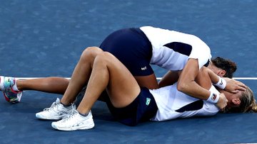 E7nqvoMUUAIrXLd?format=jpg&name=360x360