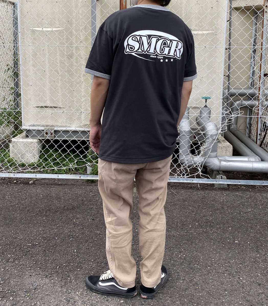 slimygreen2's tweet photo. 販売開始しました！！

【SMGR Ringer Tee】

Price:3500yen

ホワイト×ネイビー
（モデル170㎝2XL着用）
ブラック×グレー
（モデル170㎝XL着用）

↓↓↓↓
https://t.co/yNVnEdVZJg https://t.co/DK3QT8RPUp
