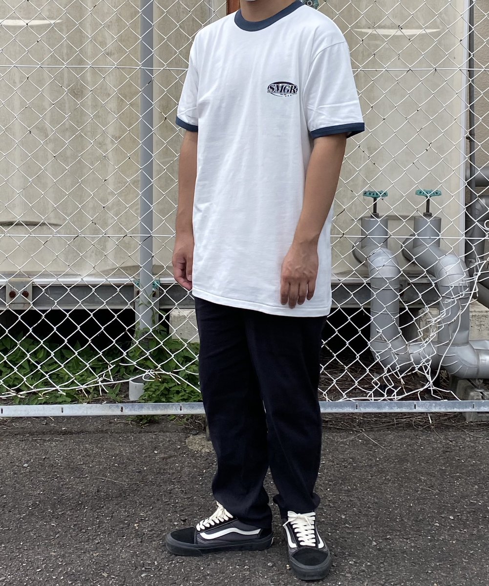 slimygreen2's tweet photo. 販売開始しました！！

【SMGR Ringer Tee】

Price:3500yen

ホワイト×ネイビー
（モデル170㎝2XL着用）
ブラック×グレー
（モデル170㎝XL着用）

↓↓↓↓
https://t.co/yNVnEdVZJg https://t.co/DK3QT8RPUp
