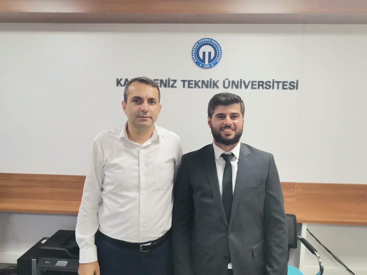 "Bankaların Para Üretim Süreci: Kısmı Rezerv Sistemi Üzerine Bir Animasyon Çalışması" başlıklı çalışma ile öğrencimiz yüksek lisans yolculuğunu tamamladı. 

Emek verdin, gayret gösterdin ve güzel bir çalışma ortaya koydun. Yolun açık olsun Enis.