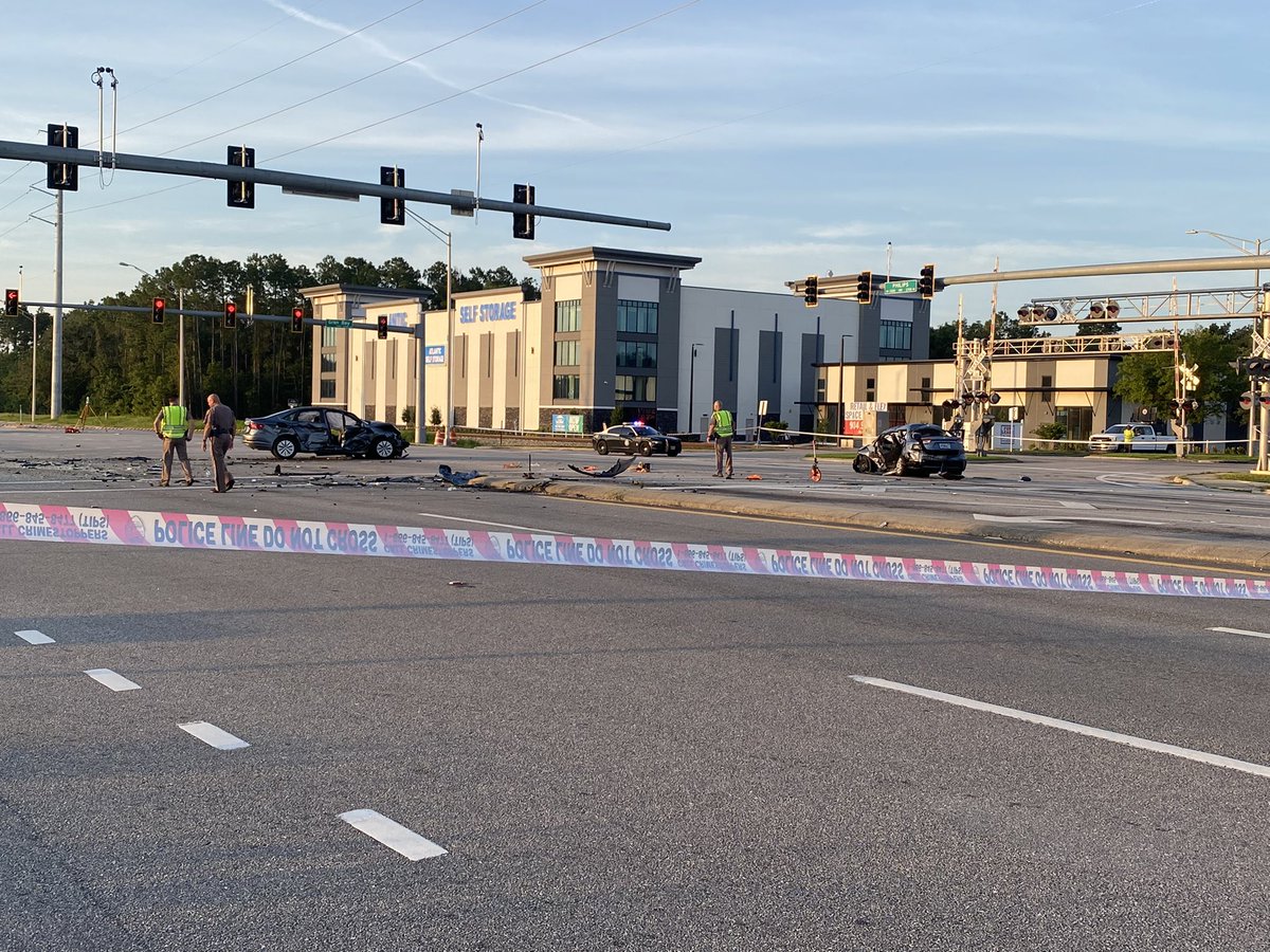 GretchenK_TV's tweet photo. BREAKING: We’re on scene of a fatal crash at the intersection of Philips Highway and Gran Bay Parkway. It appears three vehicles were involved. @ActionNewsJax https://t.co/HgcfcOC7Pg