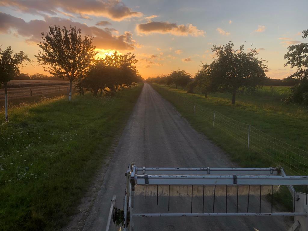 Celle-ci a été prise hier soir à l’issue d’une grosse après-midi de récolte d’essais bio <a href="/CAIDF/">Chambre d'agriculture de Région IDF</a>