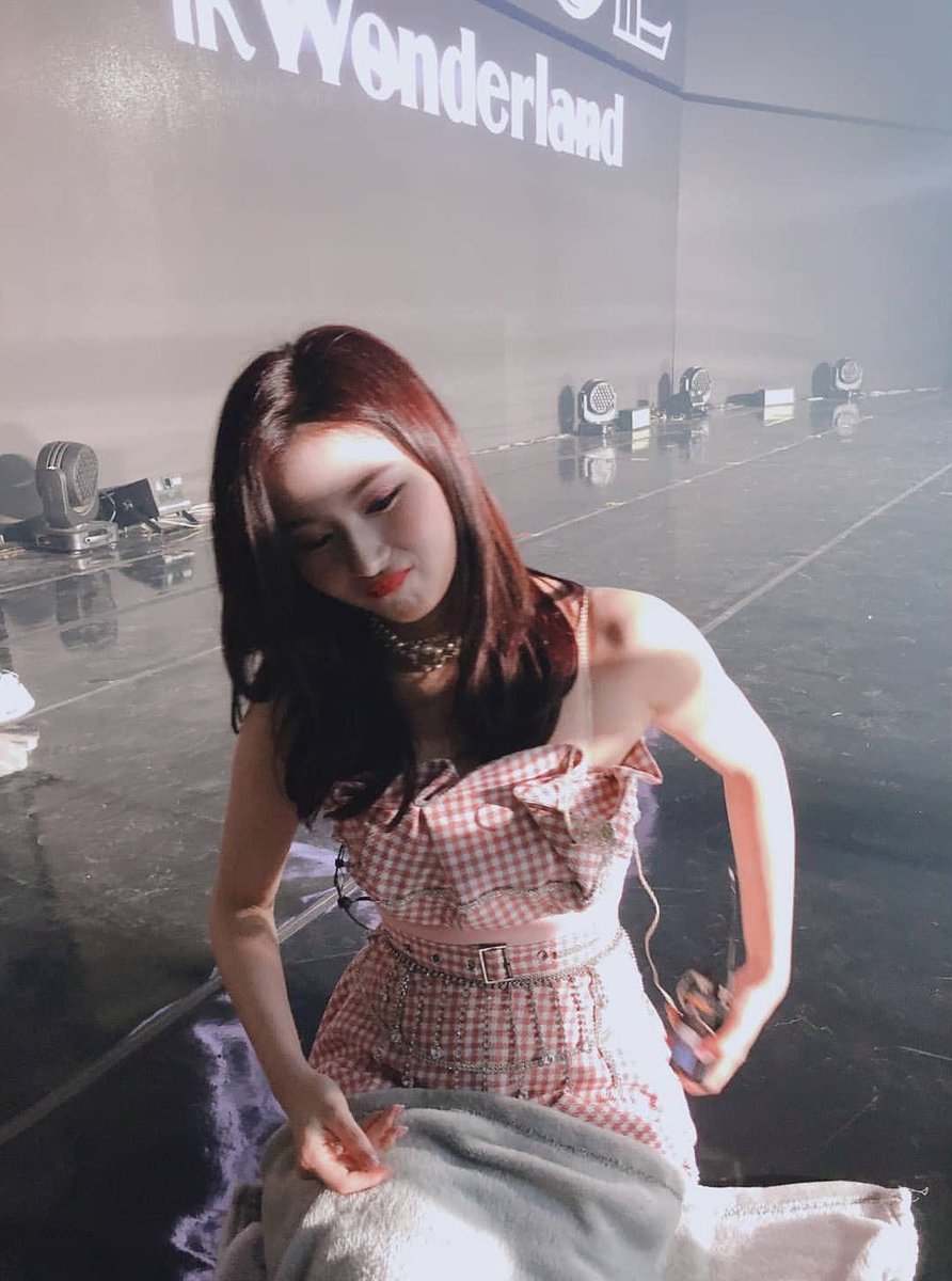 SNLQS's tweet photo. sana’s pout is therapeutic

#SANA #사나 @JYPETWICE https://t.co/jSHydF1TPd