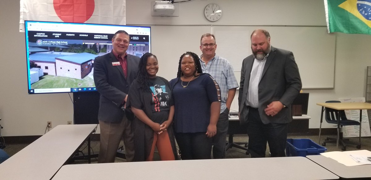 ECHSinCFBISD's tweet photo. @ECHSinCFBISD Local Alliance for Mentoring (L.A.M.) is off and running. 16 community members have signed on to mentor @cfbisd ECHS students this year. #ECHSworkethic #allforOneECHS #collectEFF #RevisionMattersECHS https://t.co/mF5hZQMqAb