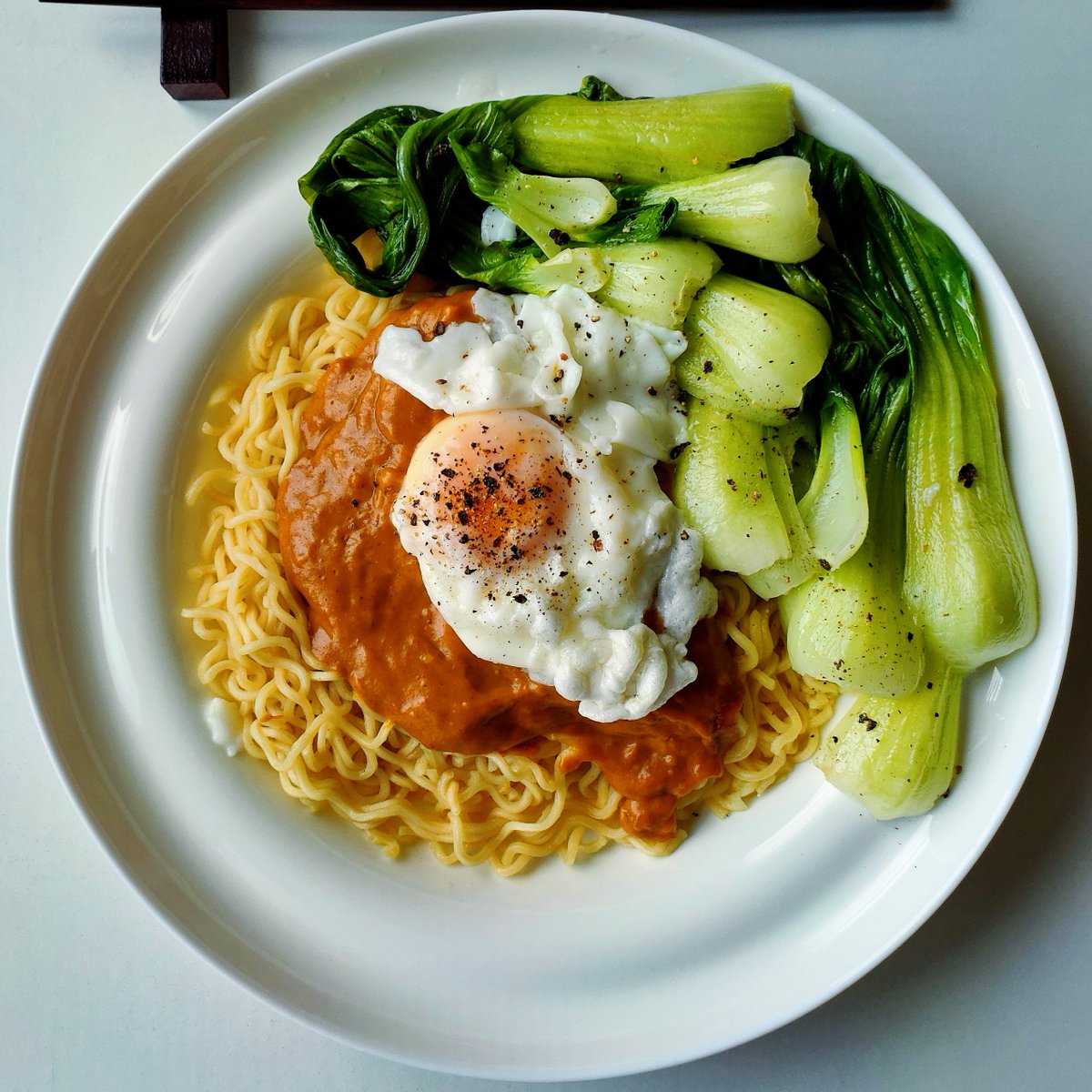 elleworkout's tweet photo. Noodles, egg and veggies for this morning! 🍜🍳🥦

#noodle #pasta #igfood #yum #food #yummy #eeeeeats #foodstagram #foodpics #foodphotography #hungry #lovefood #feedfeed #foodandwine #beautifulcuisines #eatingfortheinsta #foodwinewomen #yahoofood #foodblogfeed #foodblogeats https://t.co/O4y121W64V
