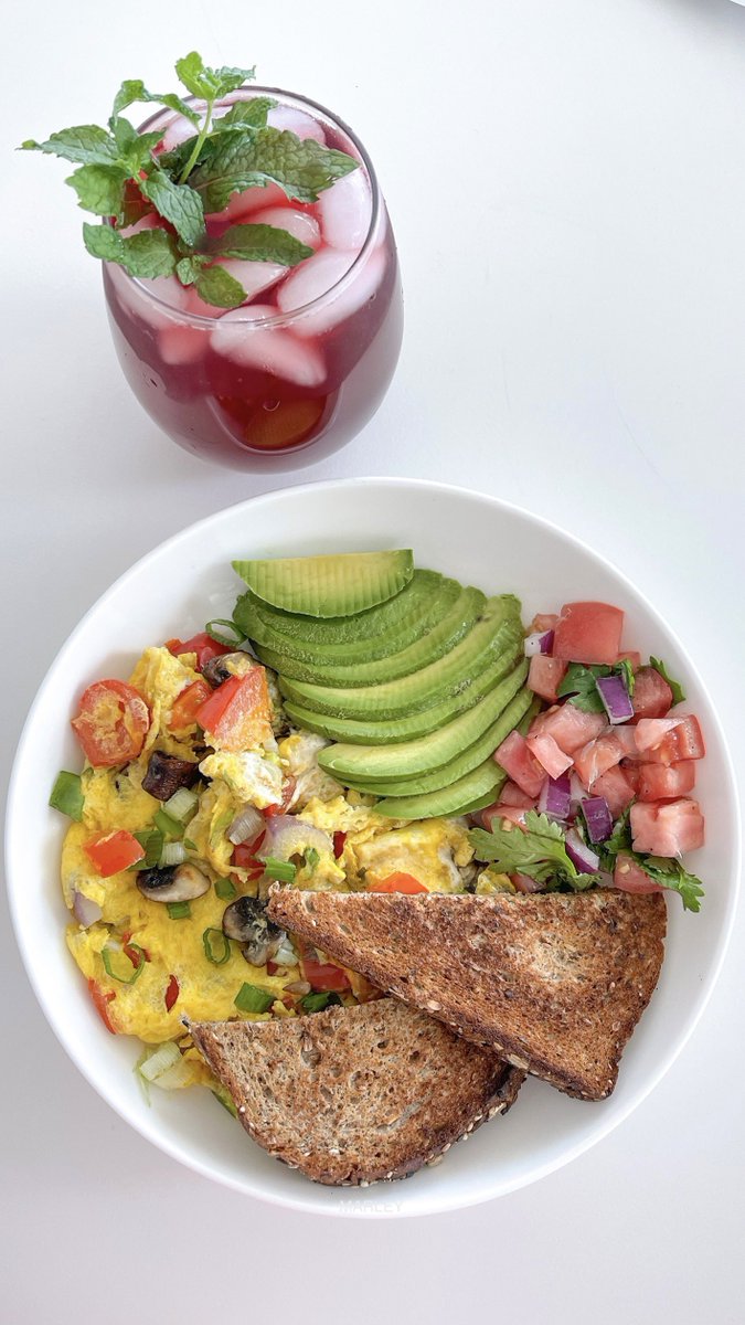WakeWithMarley's tweet photo. made a self-care brunch https://t.co/wQ8x5C0bC0