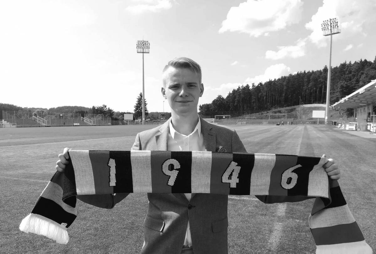 Ostatnie pożegnanie naszego prezesa, przyjaciela - Śp. Przemka, odbędzie się w poniedziałek, o godzinie 10:00, w kościele p.w. Świętej Katarzyny w Bytowie. ✝️