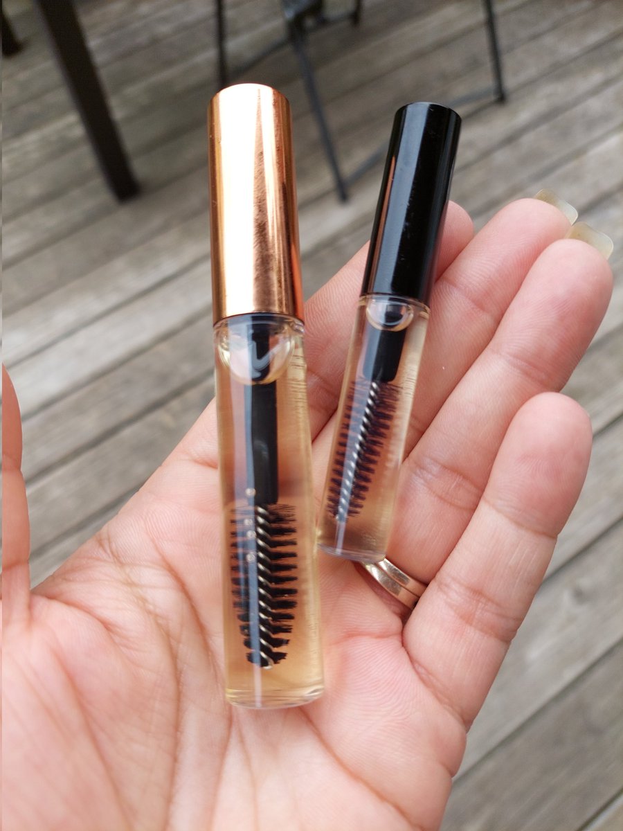 Eyelash serum now available in sample size too <a href="/NinasAllNatural/">Ninasallnatural Shop</a> #ninasallnatural #naturalskincare #skincare #eyelashserum #serum