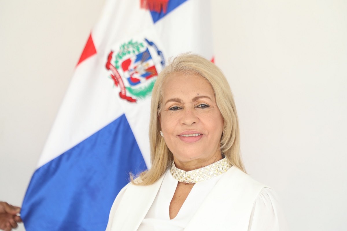 Ana García. Regidora por el Partido Revolucionario Moderno 🔵. Circ. 3.