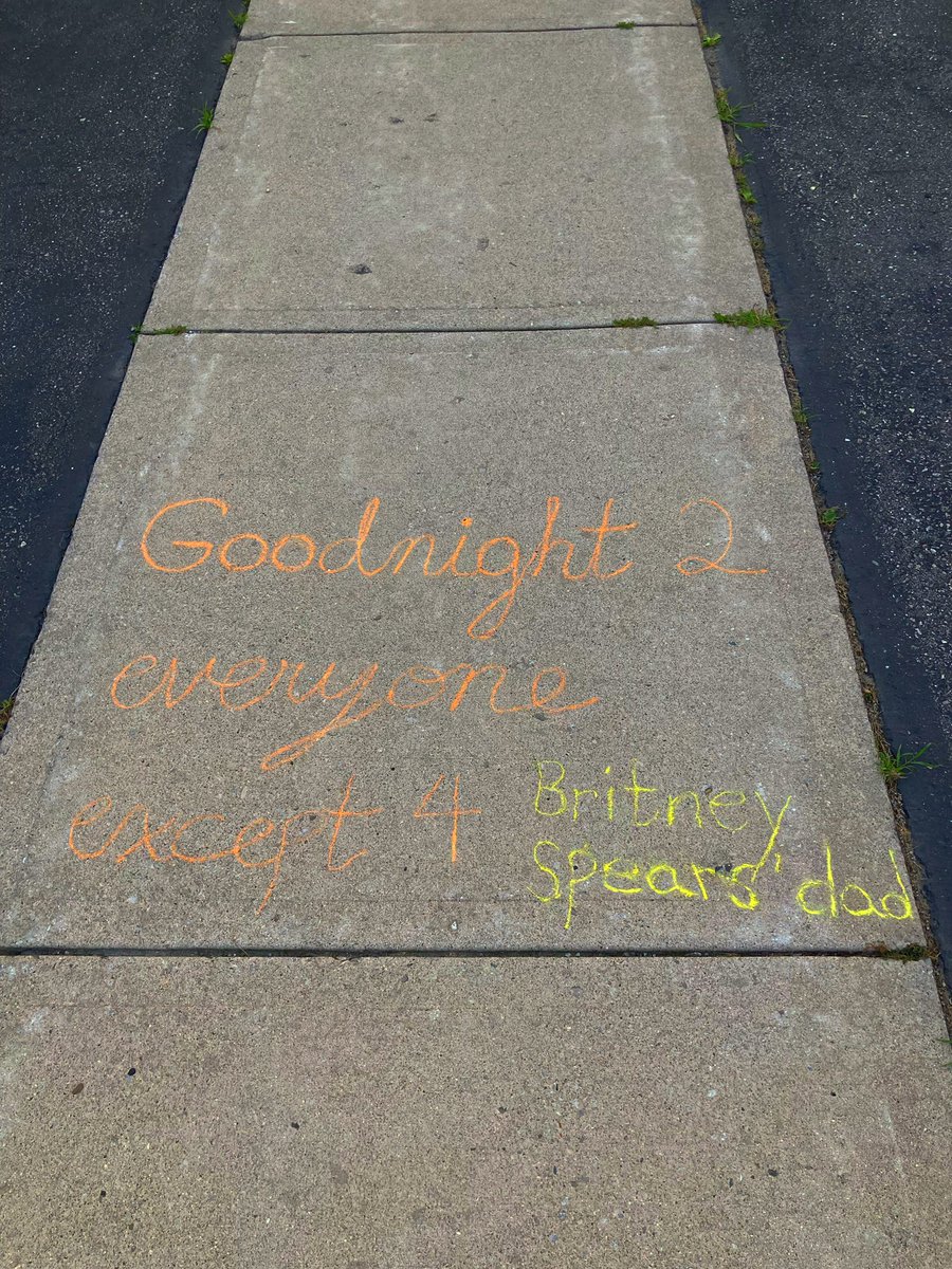 soniabanka's tweet photo. This is the message that I left for my neighbors last night #FreeBritney https://t.co/E2Y2WZInsT