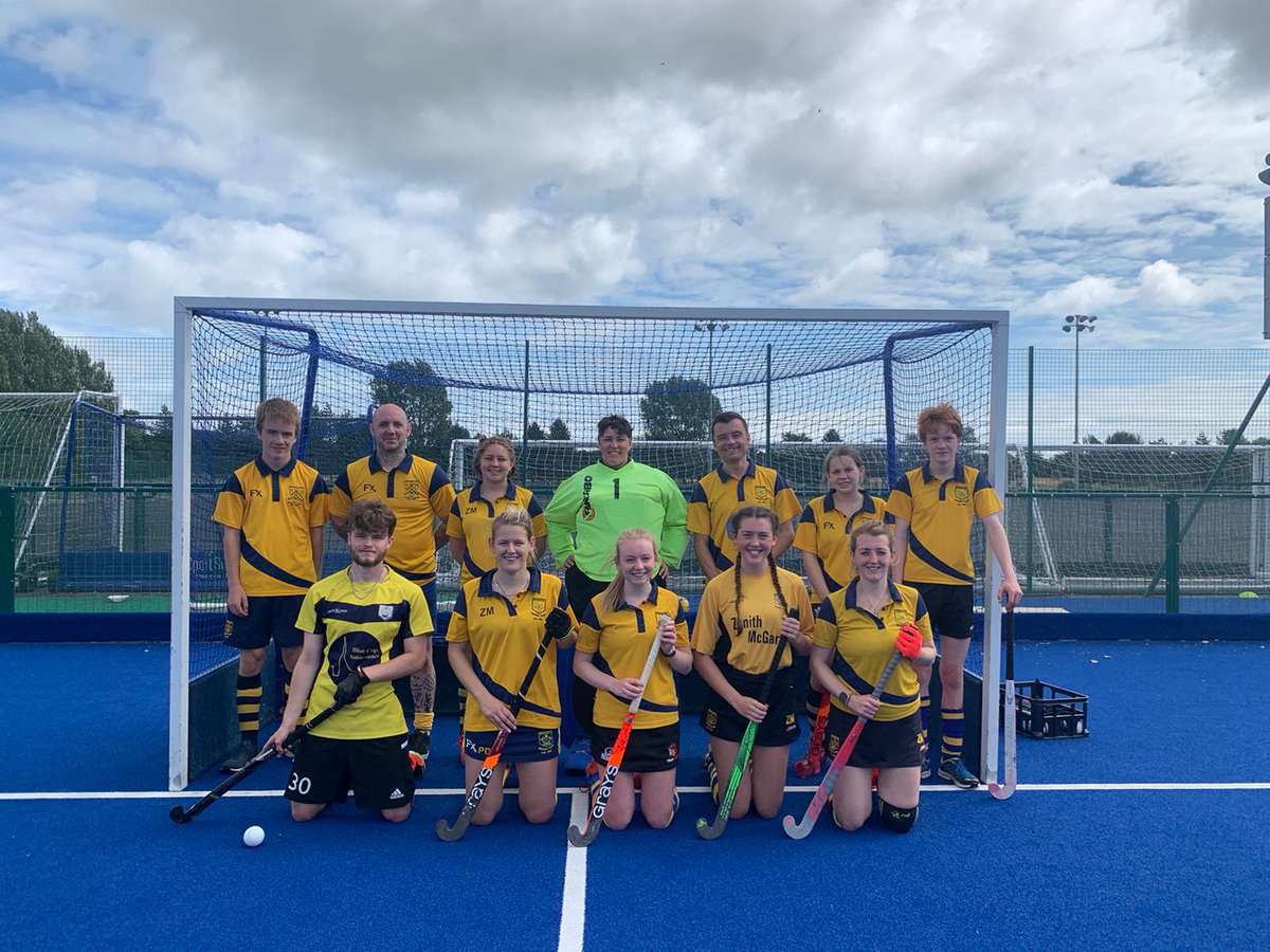 A great day out for the Blue and gold mixed tournament @SULHC1  <a href="/SwanseaCityHC/">Swansea City HC</a>. Huge thanks to Liam and Kevin for umpiring between games and to Charlie for organising! 

Well done everyone a great team effort! 🏑👊🏼