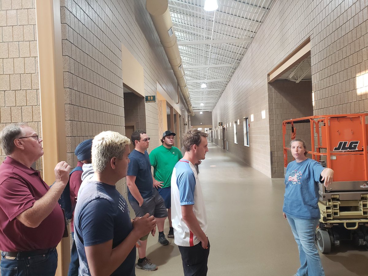 Thank you, Dr. Peters, for giving us the tour of <a href="/NDSUPlantSci/">NDSU Plant Sciences</a> dpt, greenhouse complex, &amp; the beautiful <a href="/NDSU/">North Dakota State University</a> campus... thanks to Dr. Christoffers and Julie too... I must say, your greenhouse complex is one of the best one I have ever been to... 👌🦬