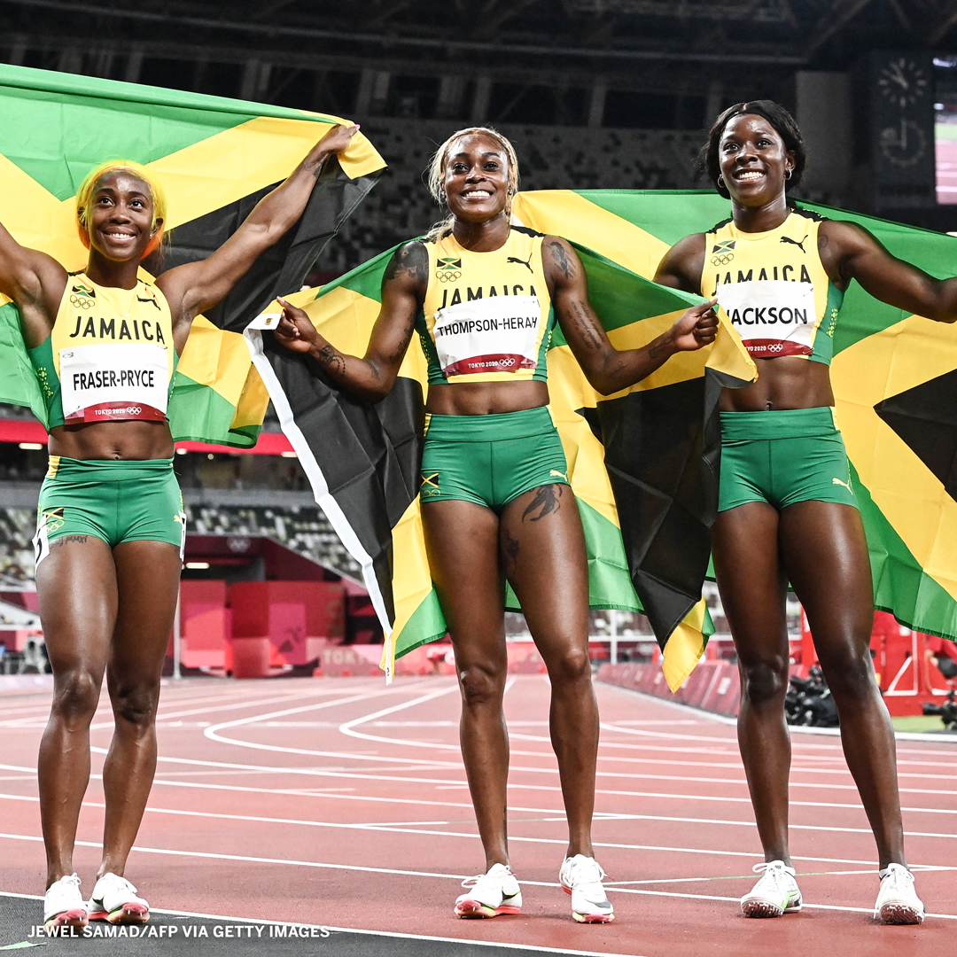 numberslka's tweet image. JAMAICA DOMINATED 100M WOMEN FINAL AGAIN.!

🥇Elaine Thompson-Herah - 10.61s (OR)
🥈 Shelly-Ann Fraser-Pryce - 10.74s
🥉Third place medal Shericka Jackson - 10.76 (PD)

With that, Jamaica’s women have won 10 out of the last 12 #Olympics Medals in the women’s 100m.!

#Tokyo2020