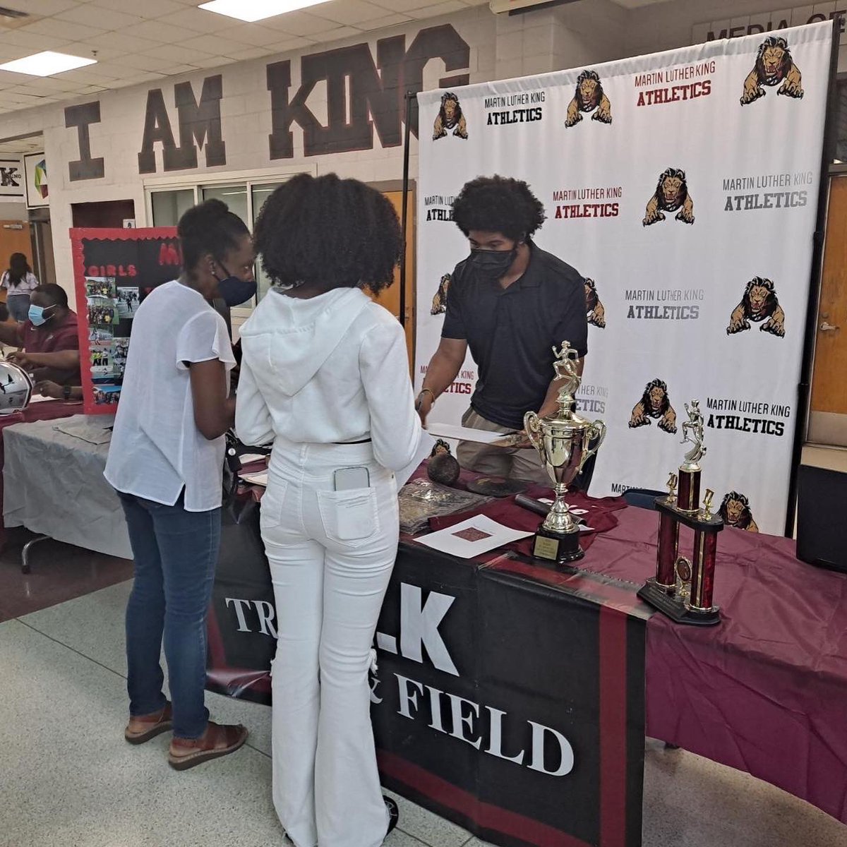 MLKingHS tweet media