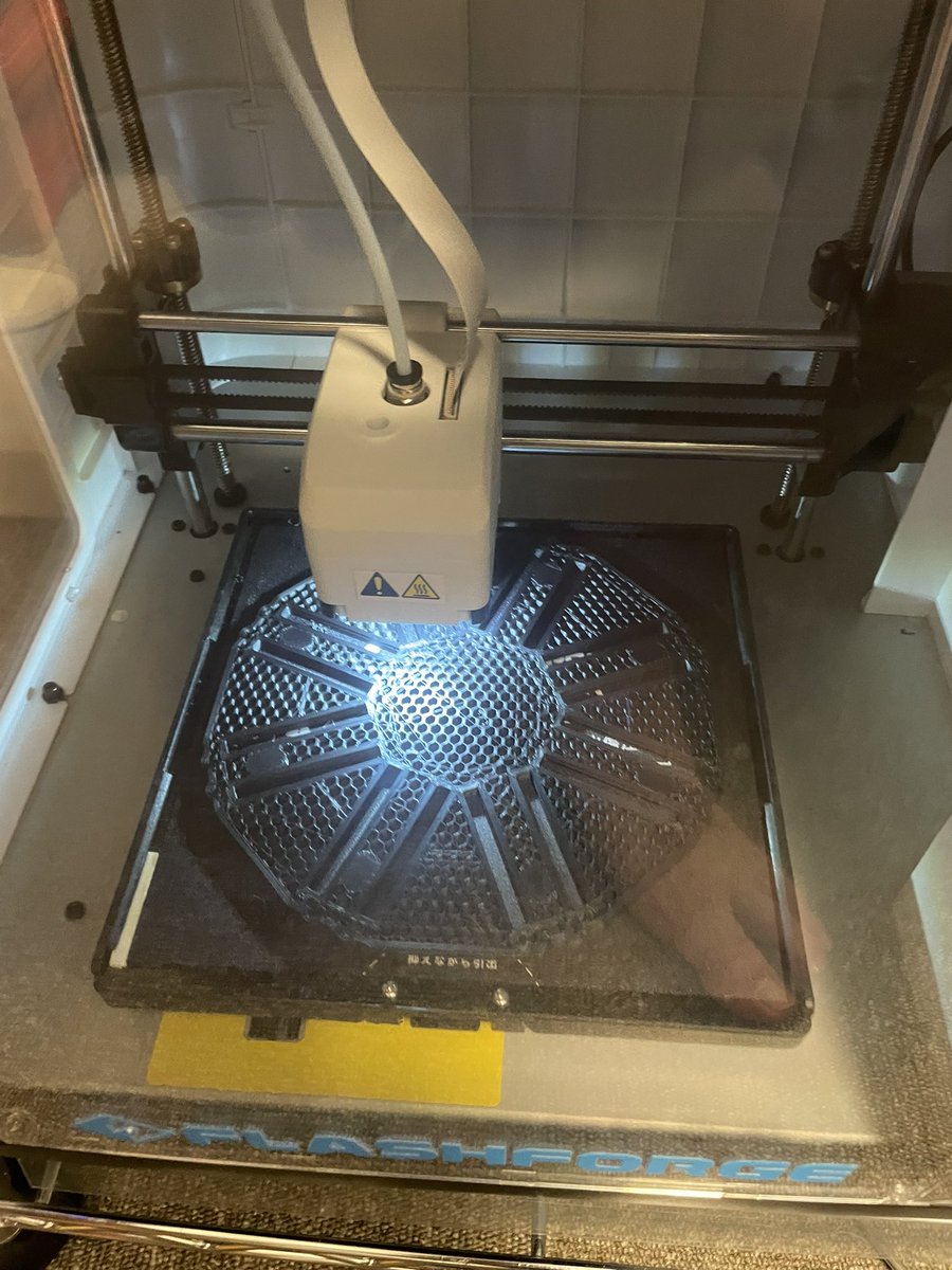 B_SKY_Lab's tweet image. トランスフォーマーの宇宙船みたい
#Rospider