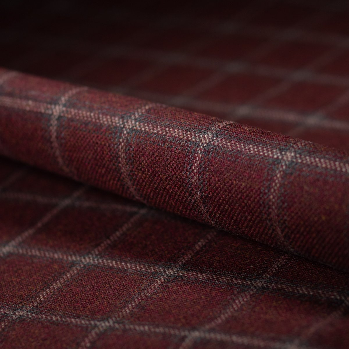 Dormeuil's tweet photo. Fancy checks for a fashionable look...
Would you rather wear them on a jacket only, or on a head-to-toe outfit ?
Cloth Woodland, ref 414013

📸 by Clémentine Gras

#luxurycloth #woodland #wool #checkdesign https://t.co/YiZ8Hn0Mv4