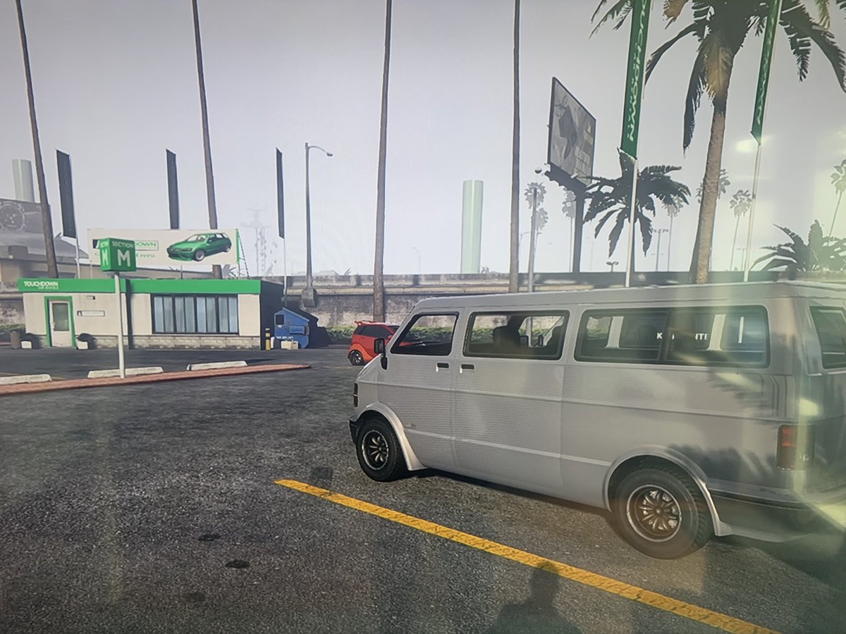 TouchdownLSIA's tweet image. NEW! Stop by Touchdown Car Rentals and rent our brand new 7 seater van. Rent from just $10 per day.