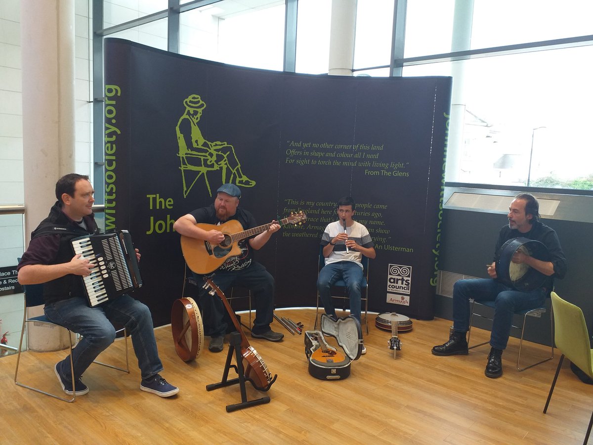 And so good to have music again <a href="/mptarmagh/">The Market Place, Armagh</a> great vibes!!! <a href="/Francesart1/">Frances McKenna irish artist</a> #Perceptions @OnlineOgs <a href="/ConnellMcBride/">Connell McBride</a> <a href="/saran_omachail1/">Sárán Ó Machail</a>