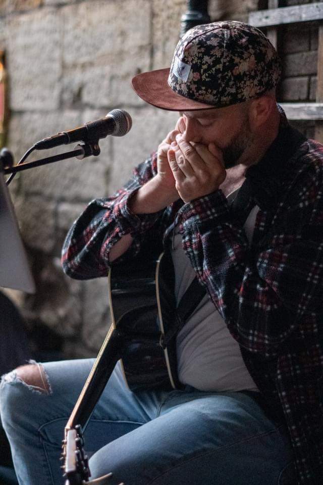 BluesGloucester's tweet photo. Closing up this evening 
#Anthony&amp;Rico 8pm at #TurksHead 
@steger_trevor at 8.30pm @fountainglos 
@jackflintlive at 9pm @TheTallShip2 
@GloucesterBID #glosbluesfest https://t.co/jIqBmqtHxN