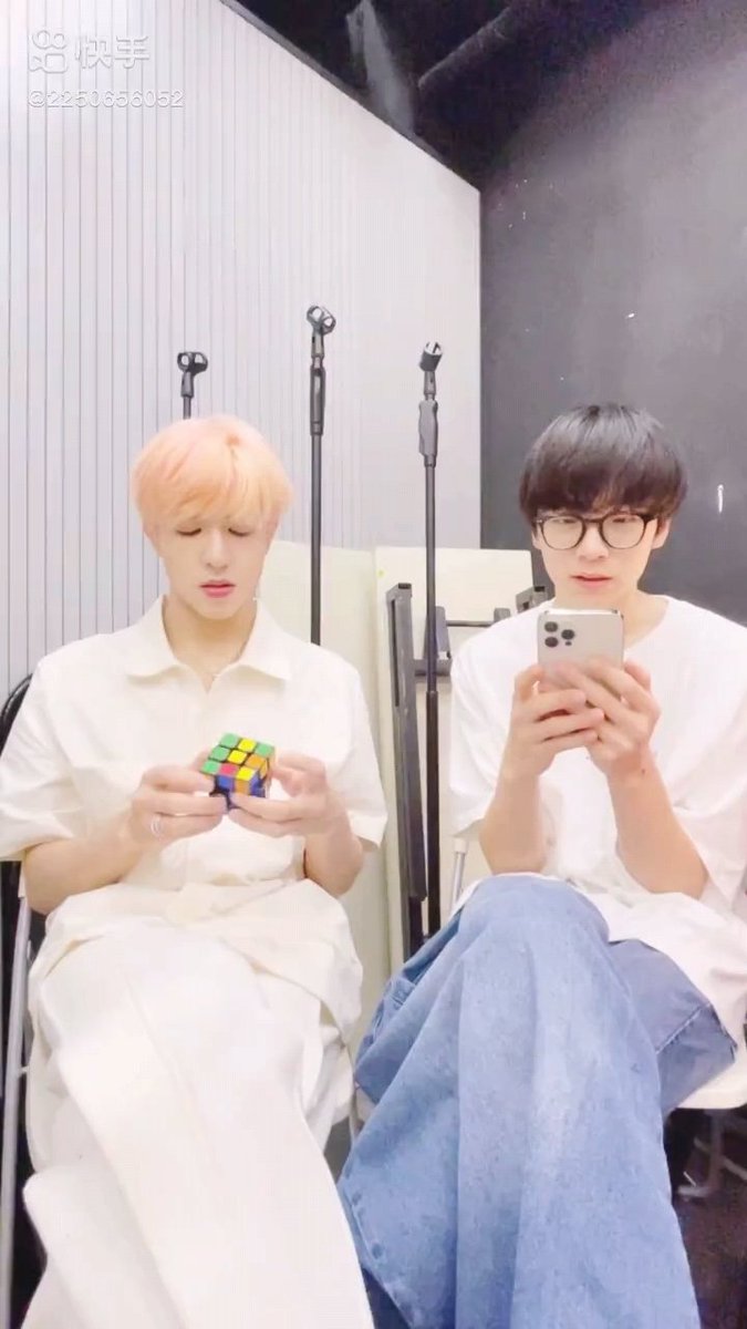 ศาสดาแม่ลูกอ้วม tweet media