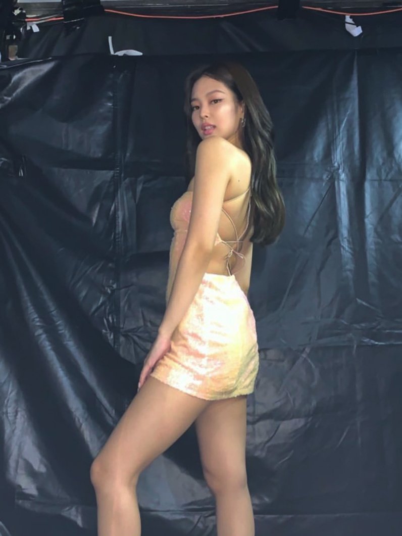 jenniesarchive's tweet image. THIS JENNIE KIM