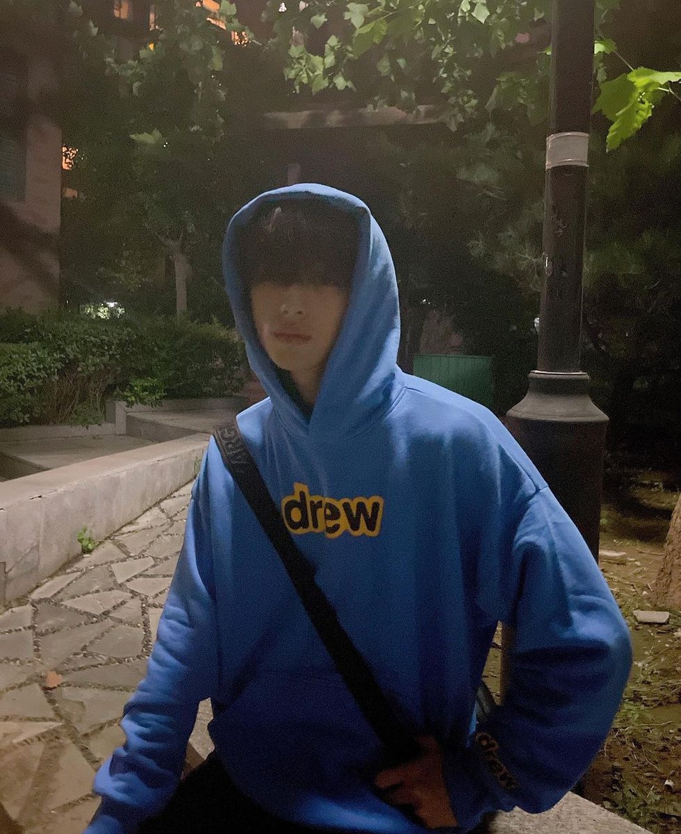 hourlyluwin's tweet photo. Winwin Instagram update https://t.co/Dhix4zi9EG