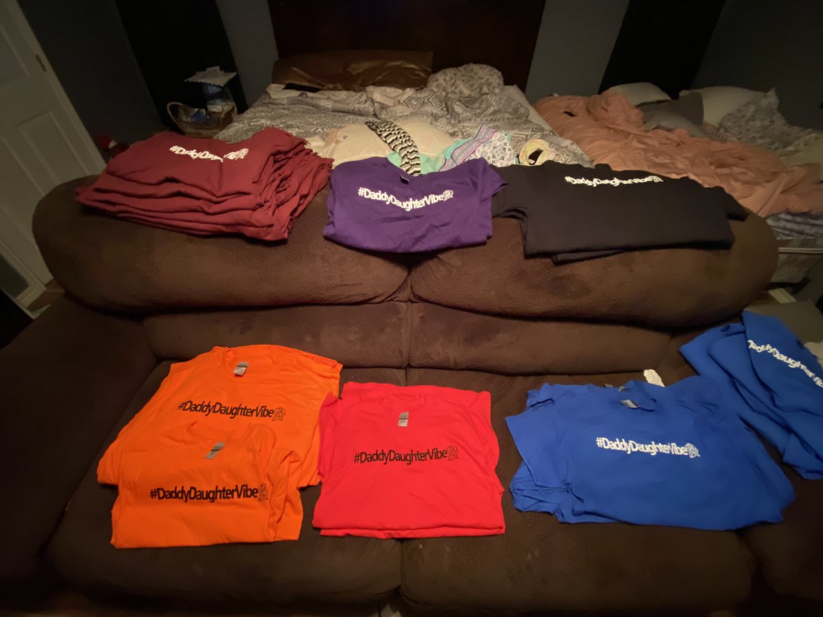 Lock in with me! I got a couple different flavors and more to come! #DaddyDaughterVibes🌹

Do me a favor and retweet, Like, even comment!