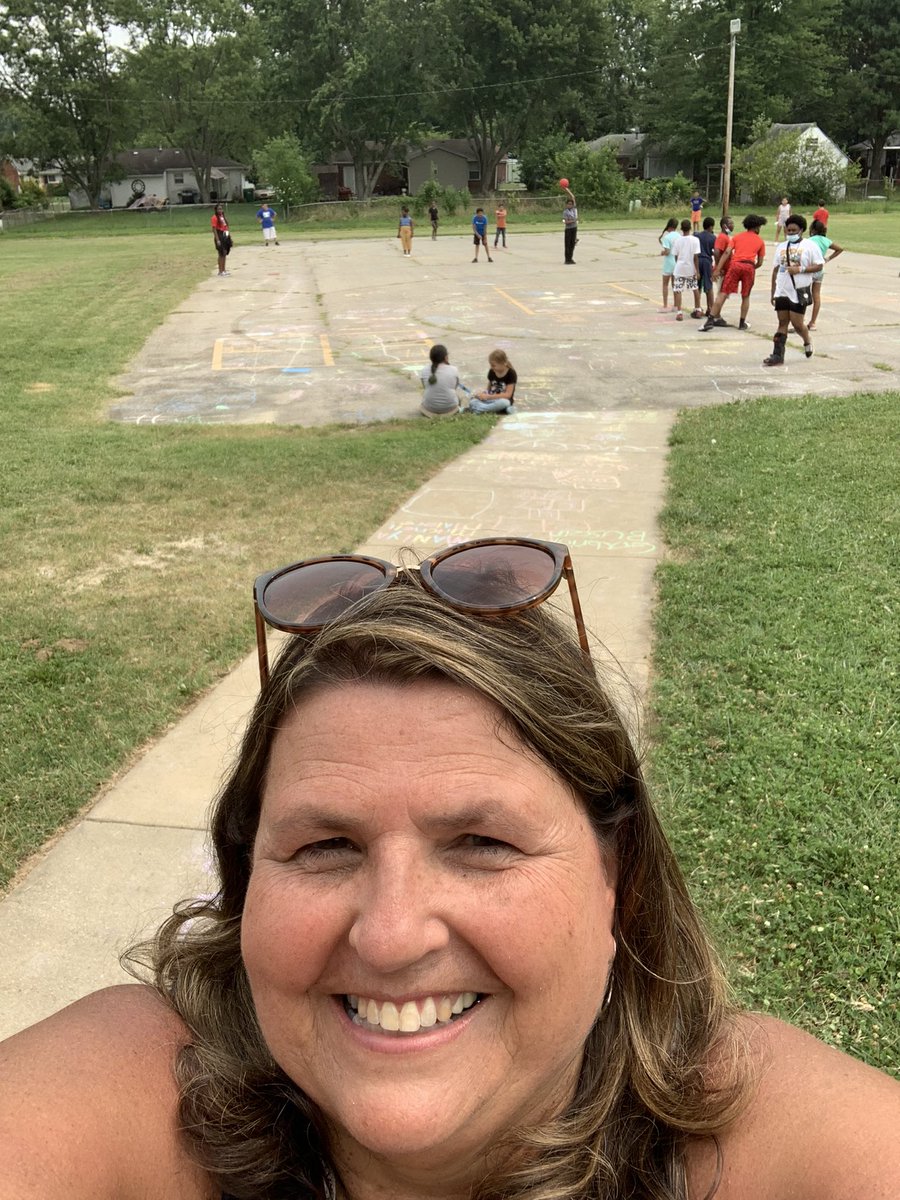 MrsTerriGriffin's tweet photo. It’s been quite a summer! Yesterday we closed out Blake #JCPSBackpackLeague with games, a picnic, and all of us together in the gym to thank our teachers and tell what we liked most. Thanks @kids_inspire for the opportunity! @JCPSAsstSuptTL @JCPSKY https://t.co/KZhXkADFbK