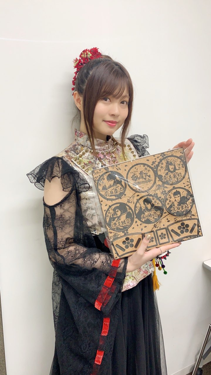 鈴木このみ Ultra Flash 花慶の日 初参戦 緊張した ありがとうございました 最新作 真 花の慶次 3 に搭載される 花傾奇 慶次を支える女性達をイメージして歌わせて頂きました よろしくお願いします 原作漫画も面白くて 一気読みしたーっ