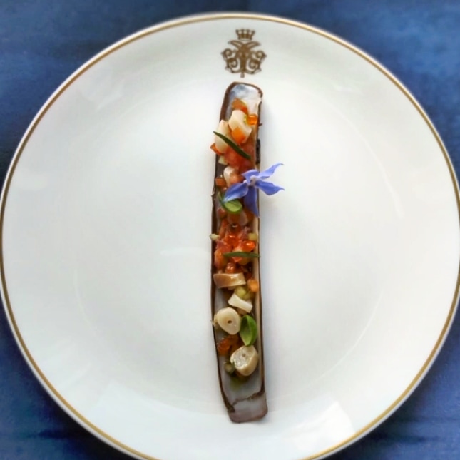 Philippe Farineau (@listentoyourpan) on Twitter photo Connemara Razor clams & organic tomatoes <a href="/ashfordcastle/">Ashford Castle</a> @redcarnationhotels #listentoyourpan @EurotoquesIrl #littleandlocal <a href="/doonoysters/">Dooncastle Oysters</a> <a href="/All_Connemara/">All Things Connemara</a> <a href="/RochfordNiall/">Niall Rochford</a> <a href="/Lisa_Toomey/">Lisa Toomey</a> <a href="/wildatlanticway/">Wild Atlantic Way</a> Connemara Razor clams & organic tomatoes <a href="/ashfordcastle/">Ashford Castle</a> @redcarnationhotels #listentoyourpan @EurotoquesIrl #littleandlocal <a href="/doonoysters/">Dooncastle Oysters</a> <a href="/All_Connemara/">All Things Connemara</a> <a href="/RochfordNiall/">Niall Rochford</a> <a href="/Lisa_Toomey/">Lisa Toomey</a> <a href="/wildatlanticway/">Wild Atlantic Way</a>