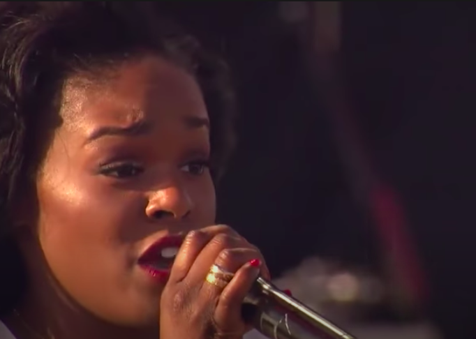 shinemycrown's tweet photo. Azealia Banks Responds to Critic: ‘My Only Crime Was Not Being Light-skinned and Conventionally Beautiful’ https://t.co/G5duL17Y71 https://t.co/OxrOgYwnH1