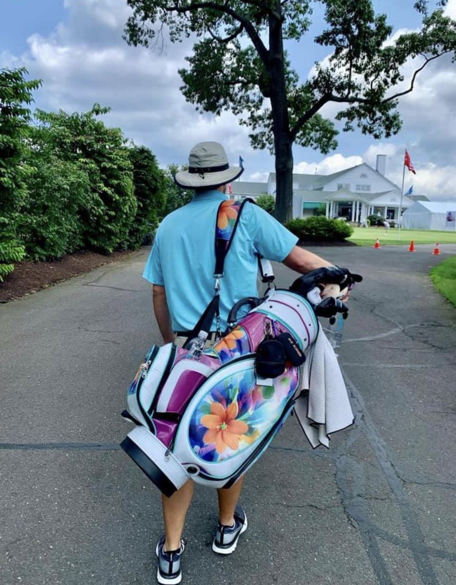 RoyalRedmans's tweet photo. Dad caddying for his mom in CT this weekend! #BucketHatGame ⛳️ https://t.co/hDkxhp1Qn0