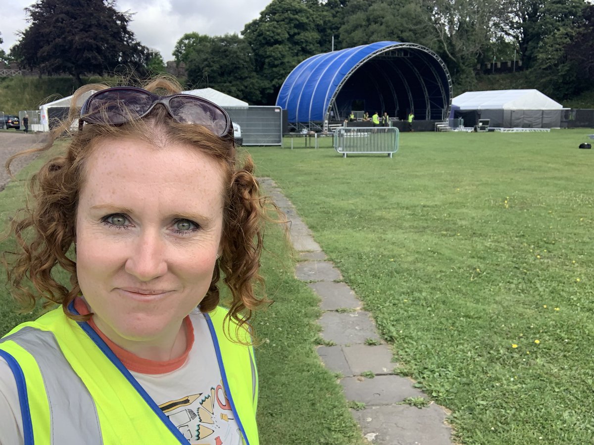 Sali_T's tweet photo. So good to be back on site with @2CanProductions for a live event build! #WeMakeEvents #LiveUnderTheStars https://t.co/kk6emzkzFN