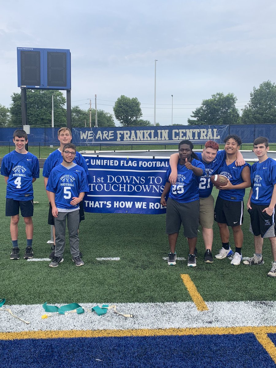 UnifiedFlashes's tweet photo. Unified Flashes represented at the first annual Back to School Bash ⚡️ https://t.co/9yQe0m10XV