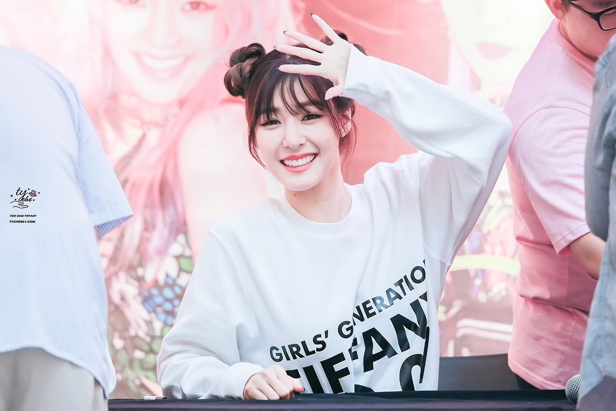 snsdspics's tweet photo. Happy birthday to the strongest and beautiful woman! Thank you for being there for us. I promise to always be here for you ❤️

#티파니우리의마음을강타하다
#MYRoxieHeartTiffany https://t.co/qmv5yG5EmZ