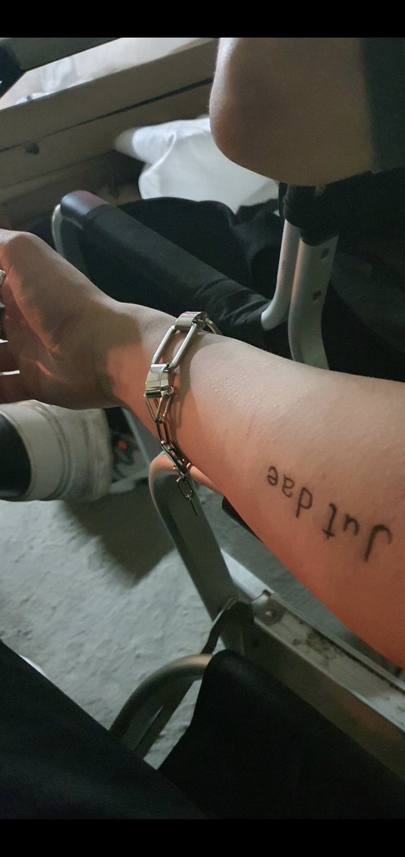 changbinbubbie's tweet photo. [210801] Changbin 💭

/Picture/

Always a man of principle for STAY!! https://t.co/QBqEDKP2kp
