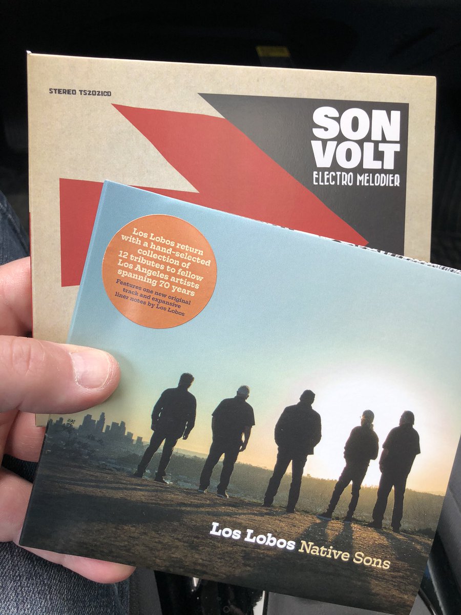 JodyJFoss's tweet photo. #SaturdayMorning❤️
#NewMusic🎶
#CDShopping👍
#FredsRecords👌
Score!😃👍
#LosLobos
#SonVolt
#RyanAdams
#DelvonLamarrOrganTrio
#LeonBridges https://t.co/dQMIeJxlO4