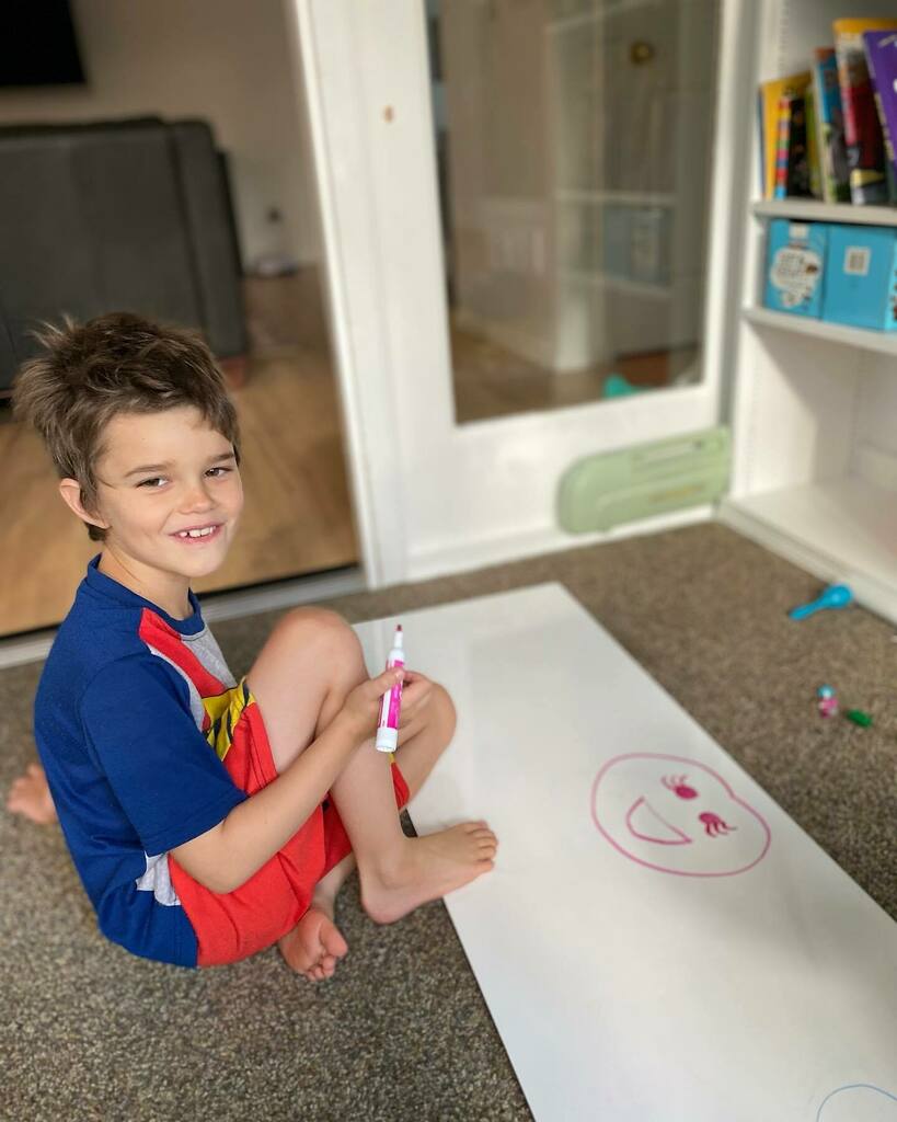sarahbreck's tweet photo. Apparently 7 is old enough to get a girlfriend at summer camp but not old enough to get her phone number 😂so here we are appreciating the memory of Huxley’s first girlfriend. 
.
.
#kidgirlfriend #momlife #boys #kidart #7yearold #boyproblems #motherhood #2ndgrade #summerschoo… https://t.co/KZ9dqtAB2g
