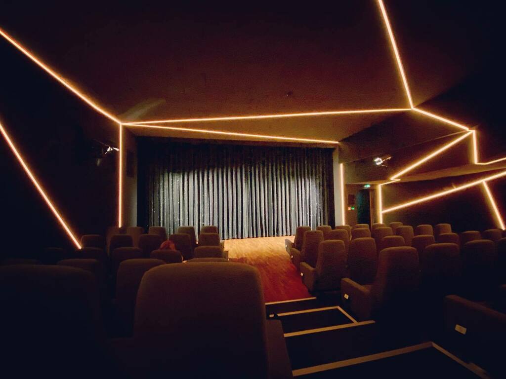 Genderbeitrag's tweet photo. Again ❤️📽🍿 #Kino #Cinema #DelphiLux #TheGreenKnight @yorck.kinogruppe @vanilla_chief https://t.co/kpZX2SjROL https://t.co/8GclO26p5I