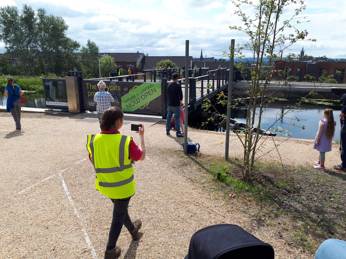 hmc474's tweet photo. Designs delivered for Hamiltonhill Claypits #GlasgowCanal. Exploring, playing, sliding, walking, biking &amp; socialising all happening at today's launch. Fantastic #greenrecovery partners #urbannature @LUCtweeting @scottishcanals @GlasgowCC @Waketracker @nature_scot @The_MGSDP https://t.co/sDLADoj9Qz