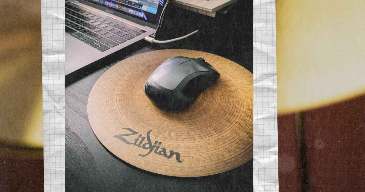 ZildjianCompany's tweet photo. Just a 'splash' of Zildjian for your digital workspace.
We'll keep the crashes away from the computer thoughβ¦. π π»
π Grab your Zildjian mouse pad on our site π https://t.co/Mf6Ayx8n82 π
#Zildjian #Mousepad #GearUpToLearn #ZildjianGear https://t.co/lM3tKEYmGY
