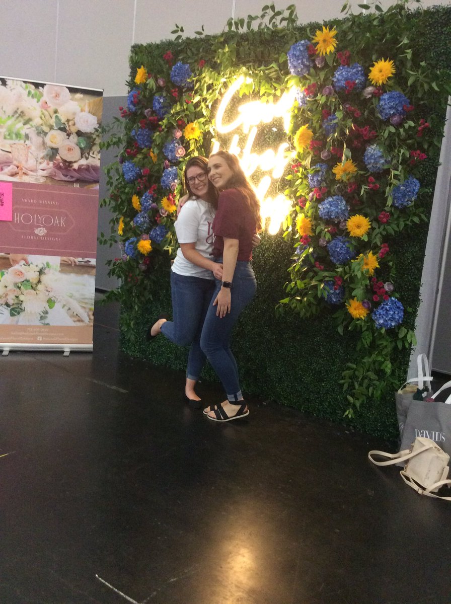 Creating perfect picture moments...
#bridalextravaganza #weddings #grb #georgerbrownconventioncenter #152