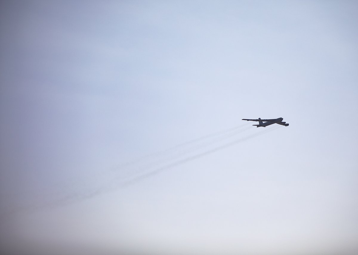 US_STRATCOM's tweet photo. #ICYMI: #B52 & #B1 bombers, along with the @AFThunderbirds, wowed a new generation of flight enthusiasts in the skies above the American West during #WingsOverWarren.
See more here: https://t.co/HHpRS8SOTw https://t.co/1bR3x5nQNu