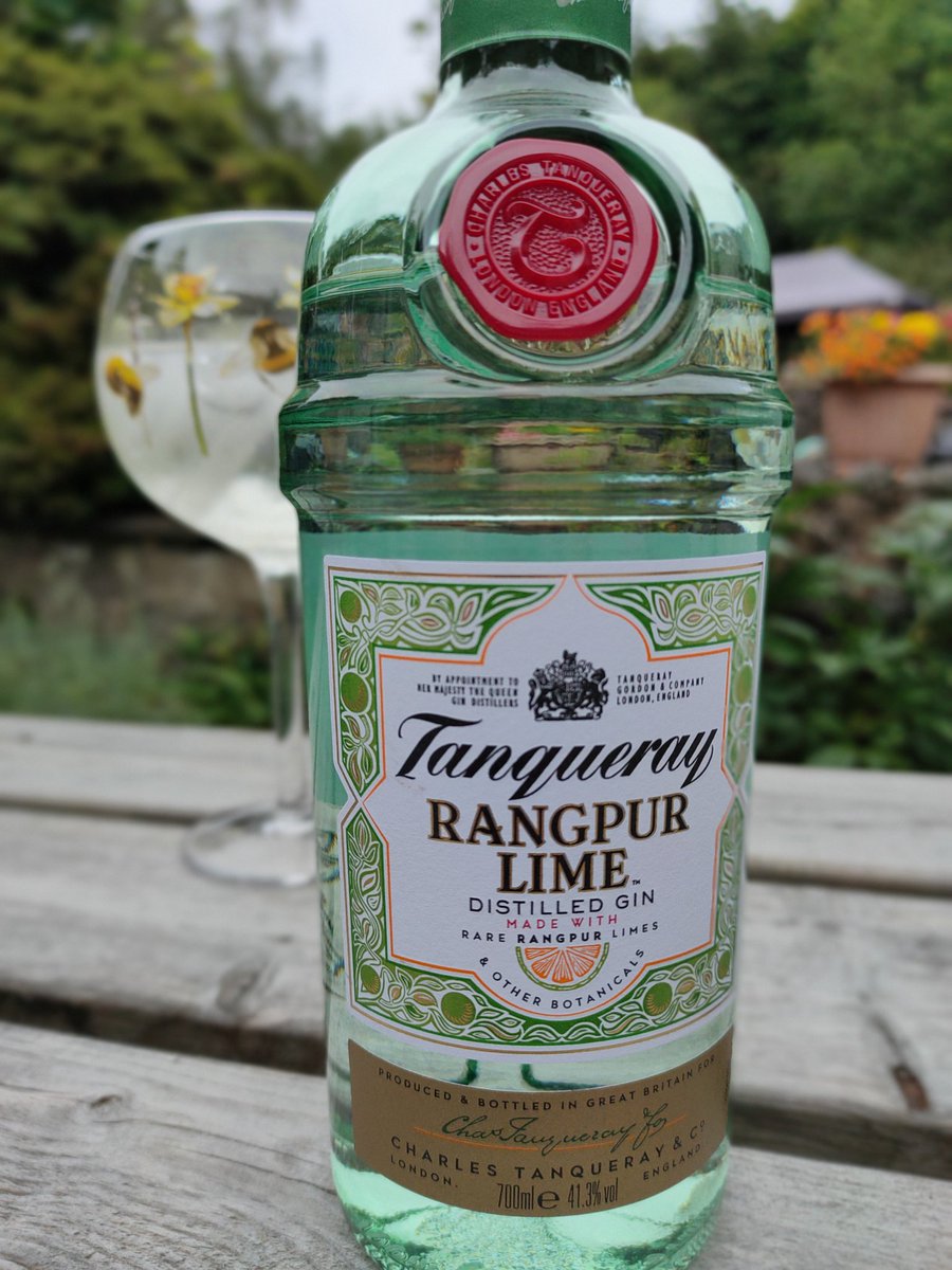 Saturday afternoon lime libation. 😁👍 #gin