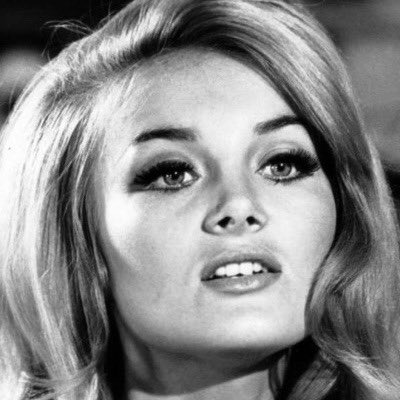 dollysoulsiren's tweet photo. 60s smokey eye looks https://t.co/c1K5YNWnxs